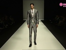 Desfile de Fuentecapala 2013, trajes de novio [Video]
