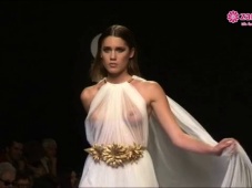 Laufstegneuigkeiten: Brautkleider von Rafael Urquizar 2013 [Video]