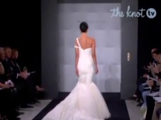 Top 10 des robes de mariée 2013 sexy [Vidéo]