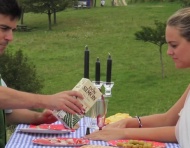 Una invitación de boda en vídeo muy natural