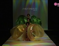 Desfile da colecção de vestidos de noiva Jordi Dalmau 2013: um show
