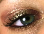 Trucos para maquillar los ojos oro y bronce de Clio Makeup