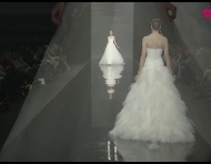 Desfile dos vestidos de noiva Rosa Clará 2014: noivas em movimento