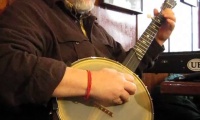 a chilled start to your day with some boston media makers banjo action