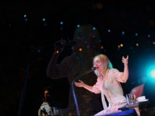 Sugestão Simplesmente Branco para a 1ª dança: “Beautiful Boy”, Lisa Ekdahl [Vídeo]